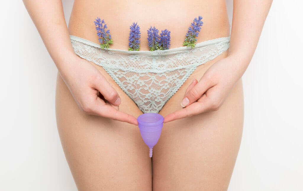 Co jsou to menstruační kalhotky a jak fungují? Menstruační kalíšek